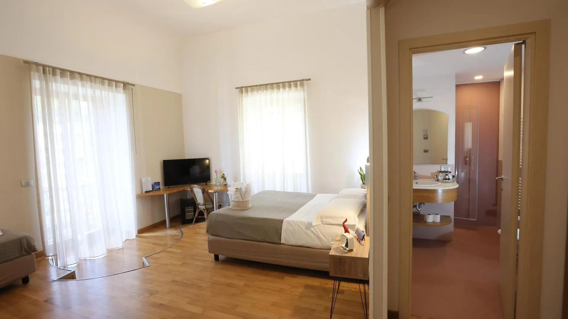 Oda ve Kahvaltı Lungomare Suite & Spa Napoli