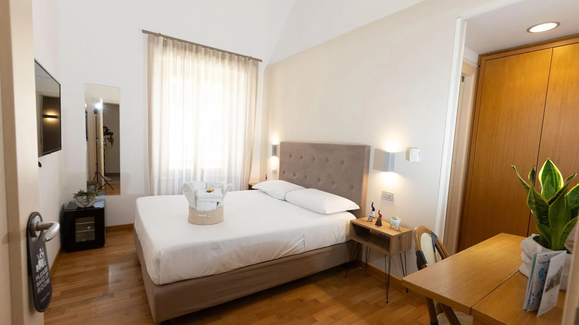 Lungomare Suite & Spa Naples Couette-café